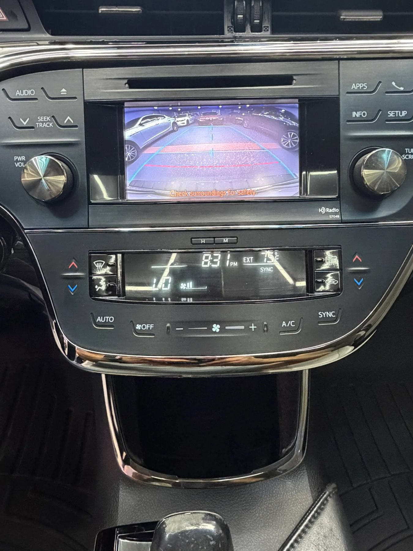 Used 2013 Toyota Avalon XLE Touring FWD image 19