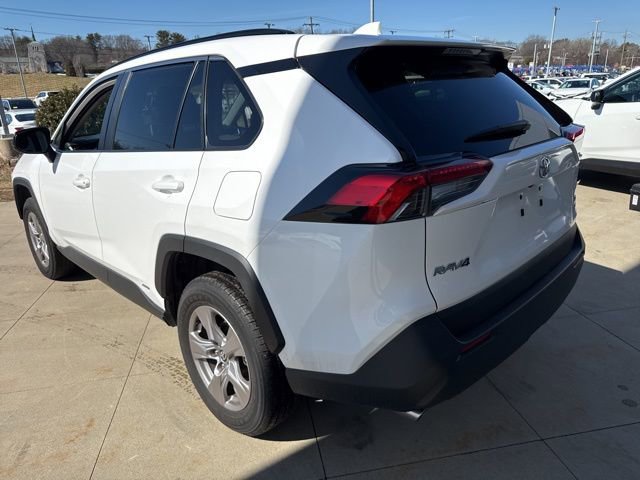 Used 2025 Toyota RAV4 LE image 5