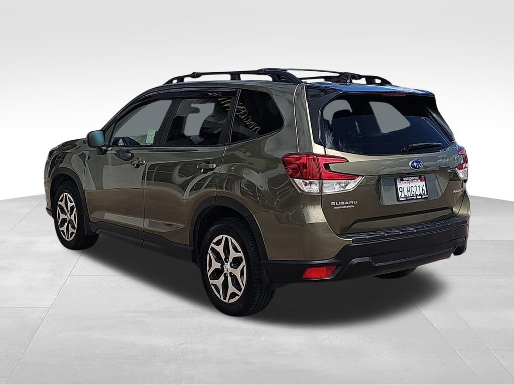 Used 2024 Subaru Forester Premium AWD/4WD image 5