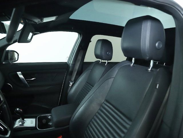 Used 2023 Land Rover Discovery Sport S image 18