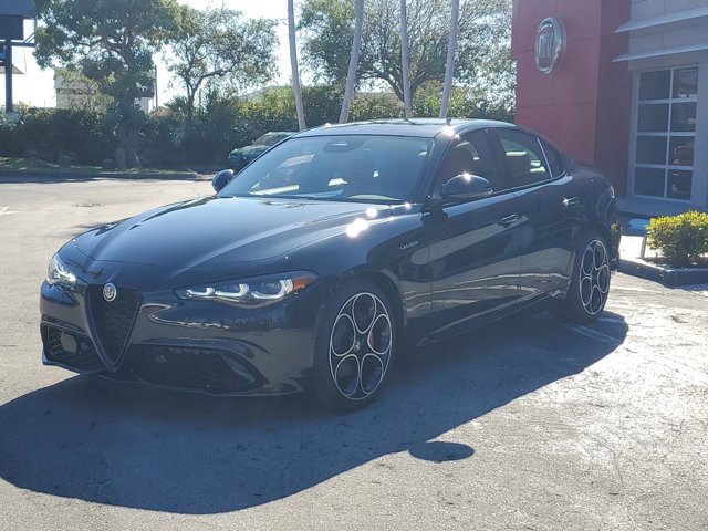 New 2025 Alfa Romeo Giulia image 2