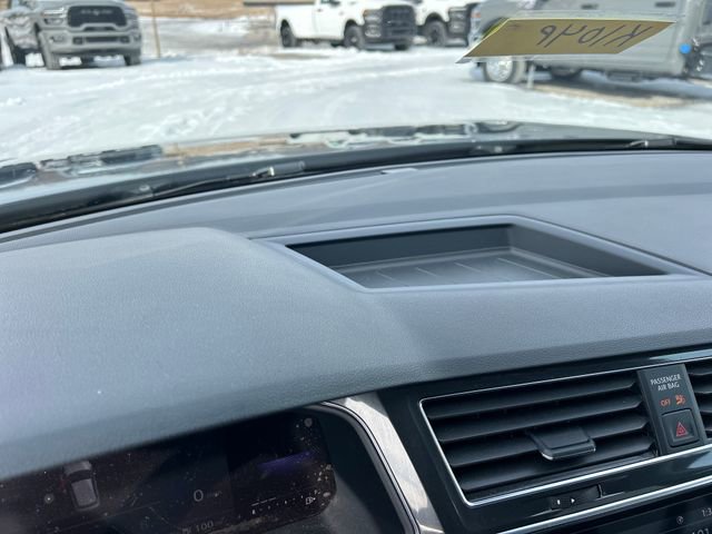 Used 2023 Volkswagen Tiguan SE image 25