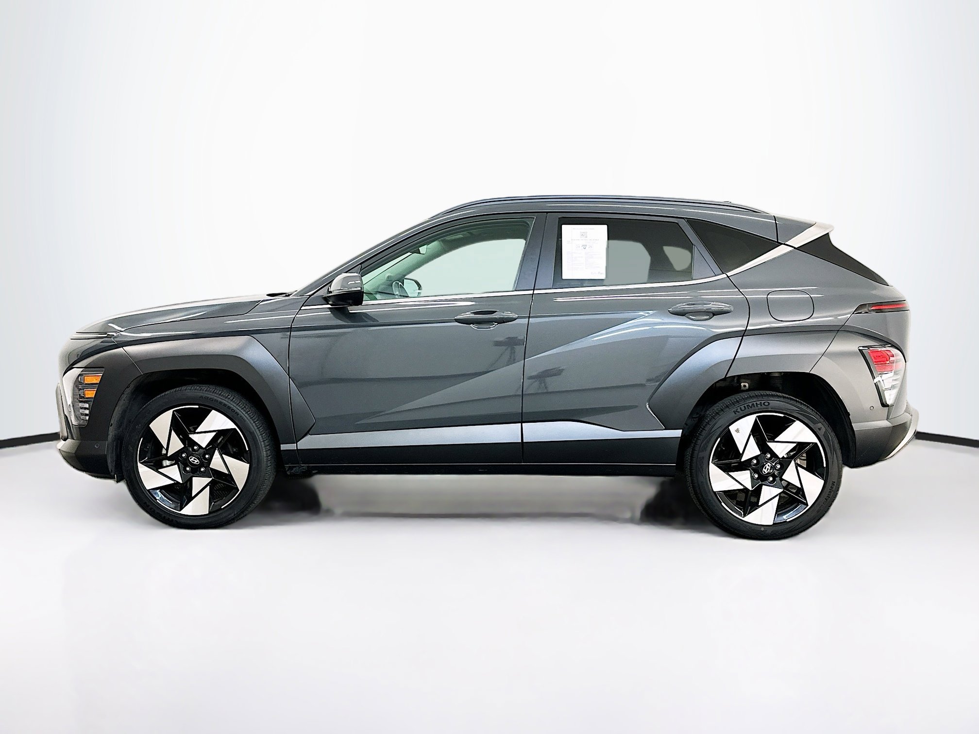 Used 2024 Hyundai Kona Limited image 4