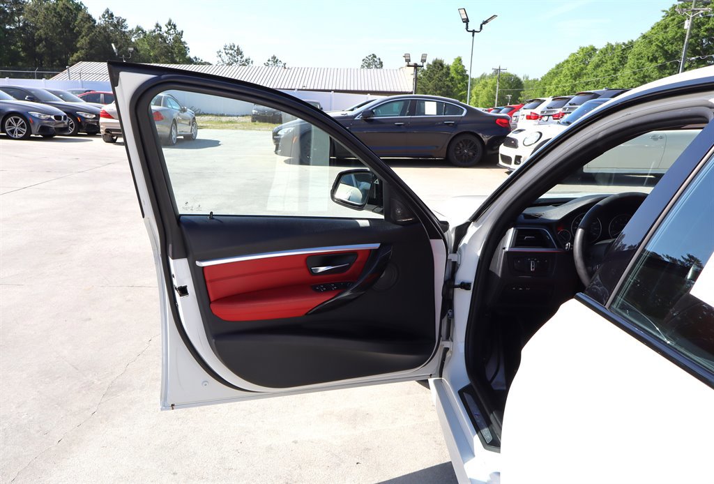 Used 2016 BMW 340i xDrive Sedan image 37