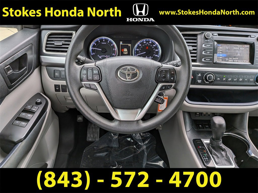 Used 2019 Toyota Highlander LE image 15