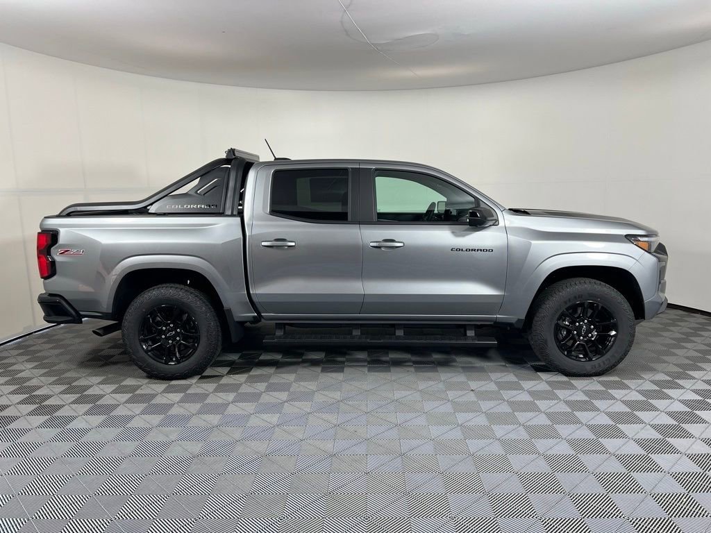 New 2025 Chevrolet Colorado Z71 w/ Midnight Edition image 11