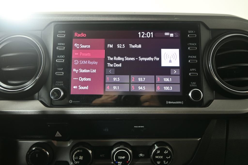Used 2020 Toyota Tacoma SR5 AWD/4WD image 26