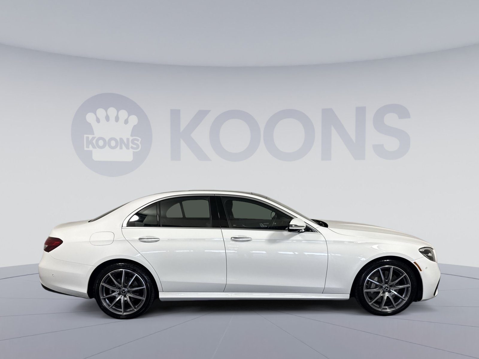 Used 2023 Mercedes-Benz E 350 4MATIC Sedan image 8