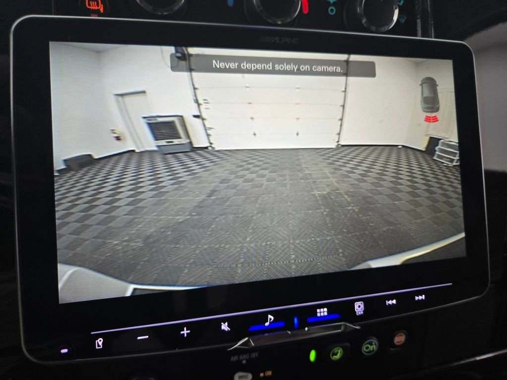 Used 2023 GMC Savana 2500 image 30