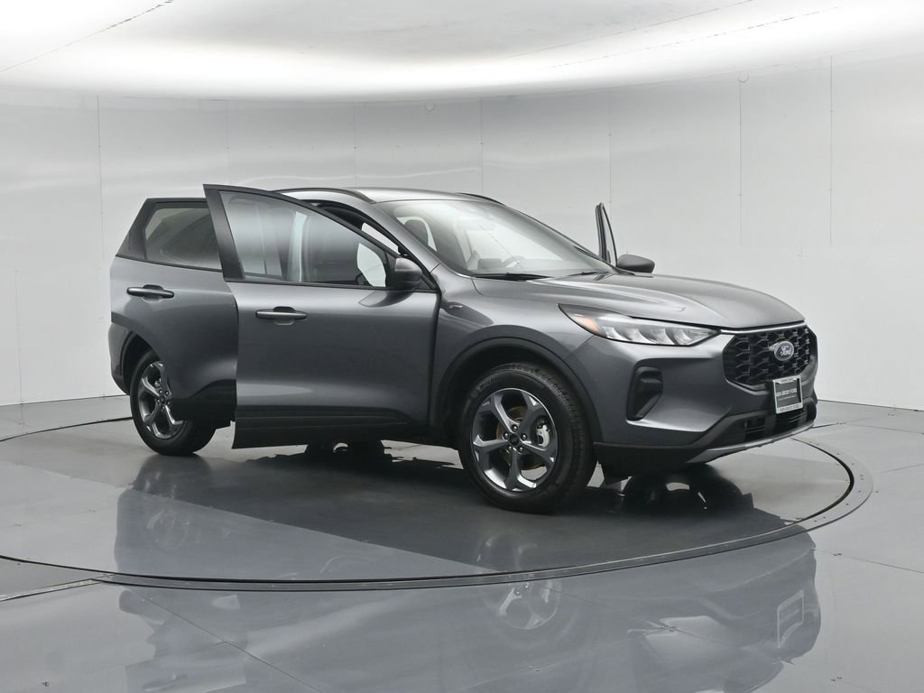 Certified 2025 Ford Escape ST-Line AWD/4WD image 27