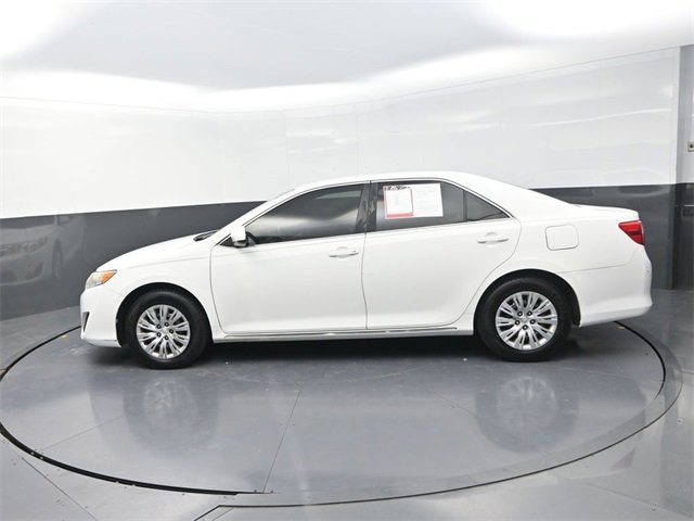 Used 2012 Toyota Camry LE image 4