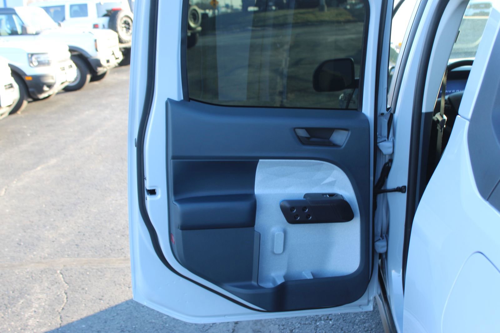 Used 2025 Ford Maverick XLT w/ Equipment Group 301A image 17