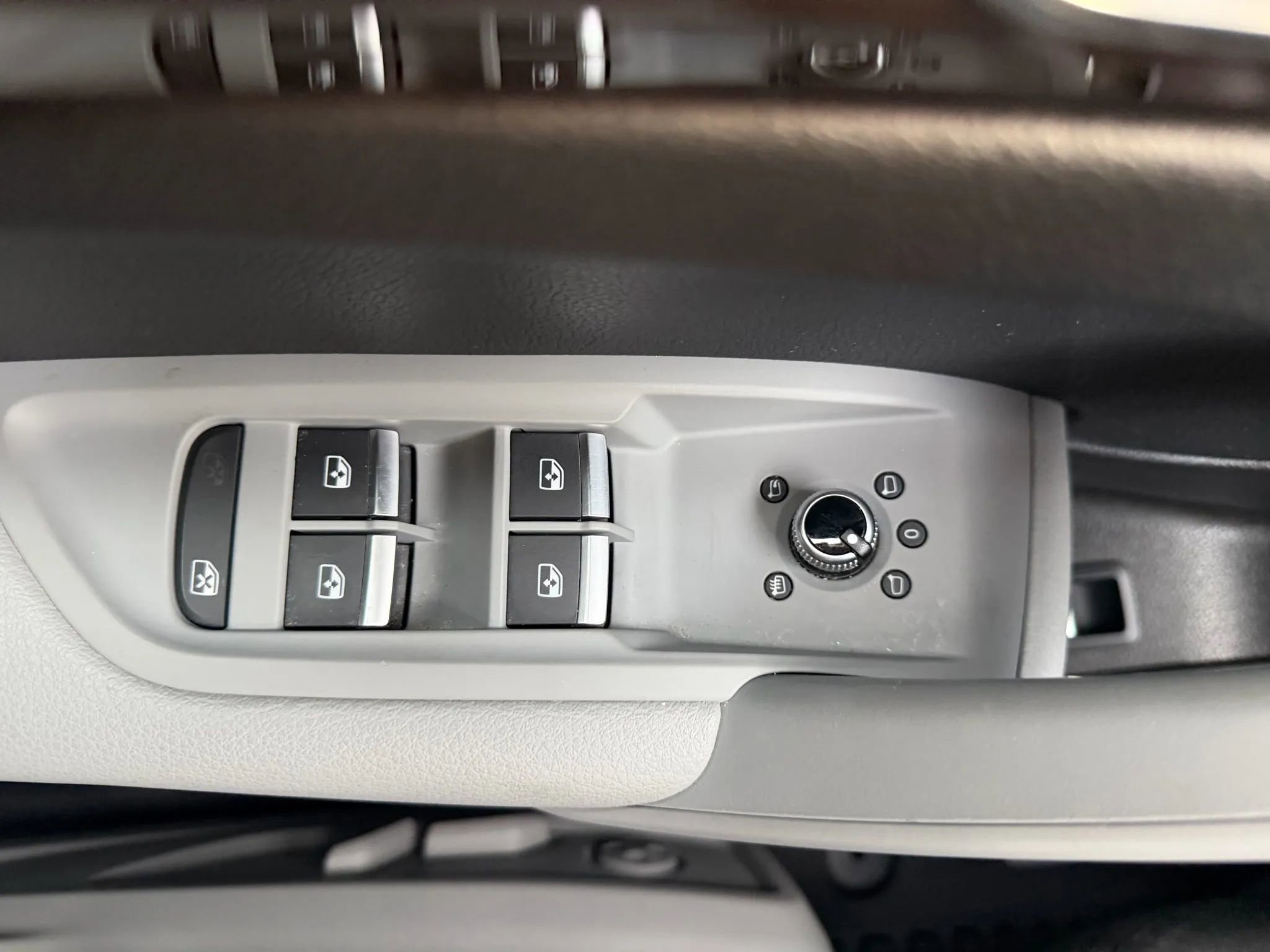 Used 2018 Audi Q5 2.0T Premium Plus image 24