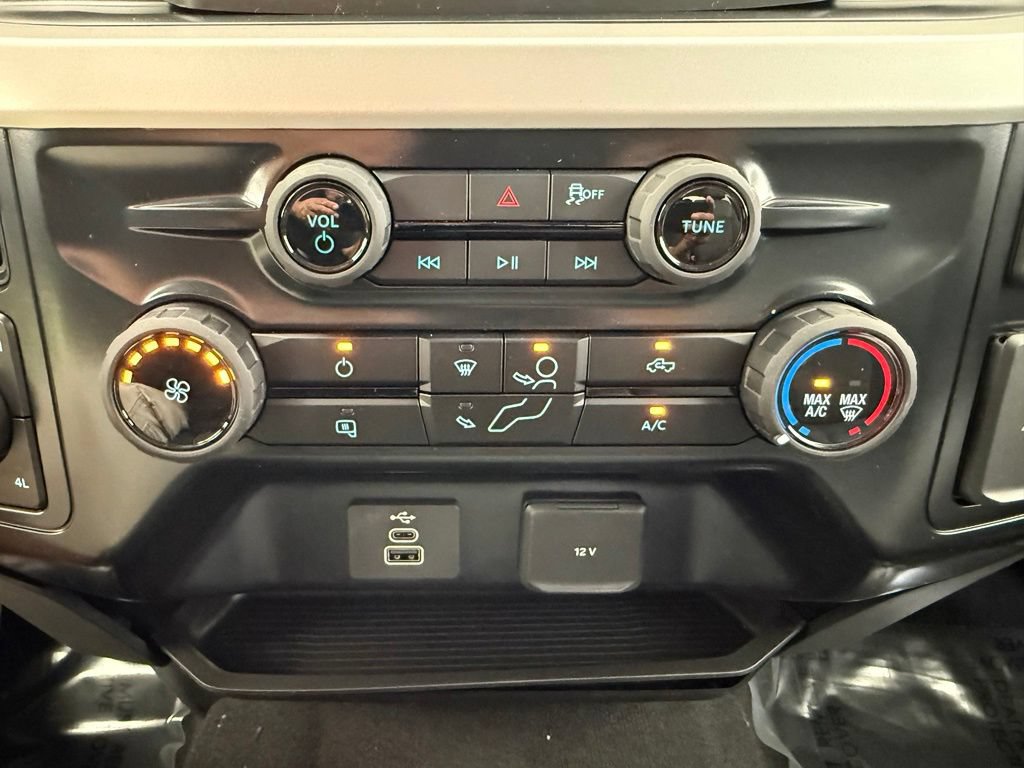 New 2026 Ford F250 XLT w/ FX4 Off-Road Package AWD/4WD image 41