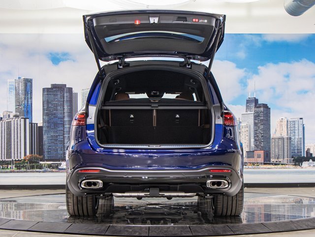 Used 2025 Mercedes-Benz GLS 580 4MATIC image 12