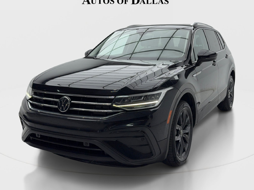 Used 2022 Volkswagen Tiguan SE w/ Panoramic Sunroof Package FWD image 5