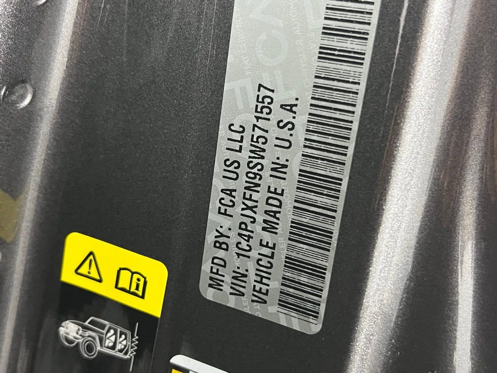 Used 2025 Jeep Wrangler Unlimited Rubicon image 37