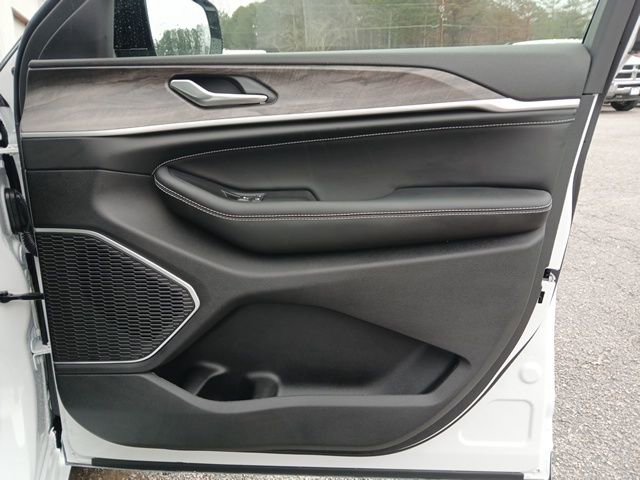 New 2026 Jeep Grand Cherokee Limited AWD/4WD image 30