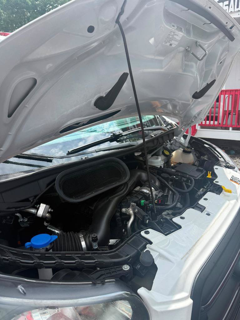 Used 2020 Ford Transit 150 Low Roof RWD image 31