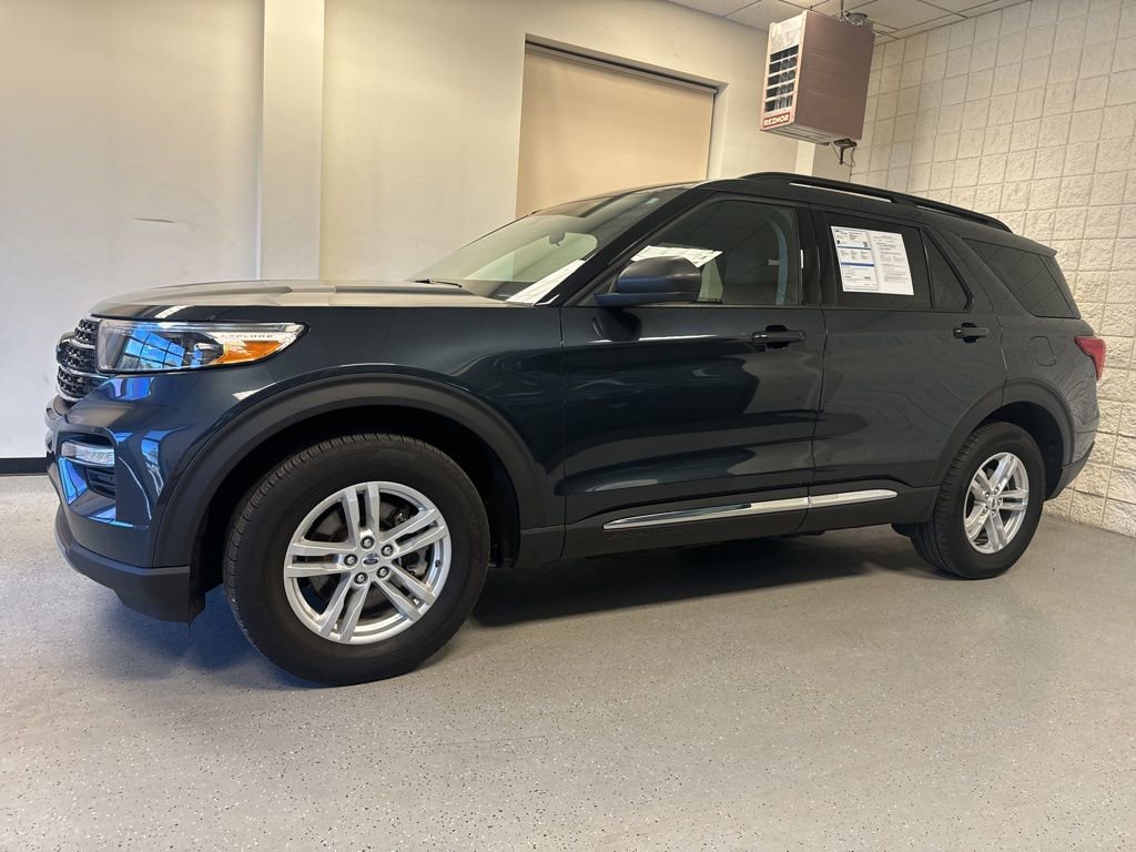 Certified 2023 Ford Explorer XLT w/ Equipment Group 202A image 35