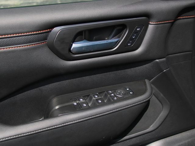 Certified 2025 Nissan Armada PRO-4X AWD/4WD image 12