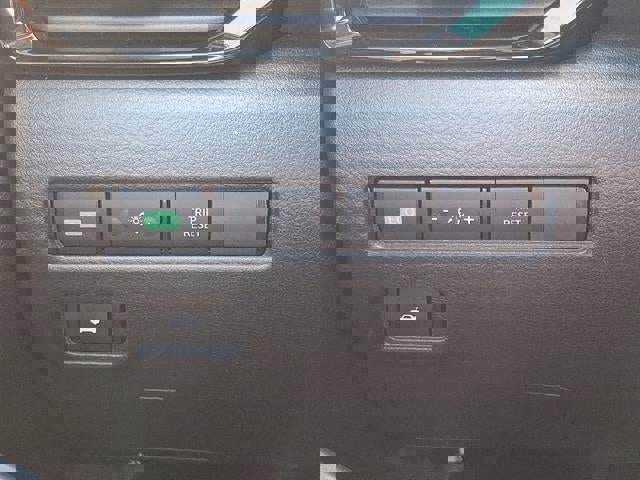 Used 2023 Nissan Sentra SV w/ All-Weather Package image 23