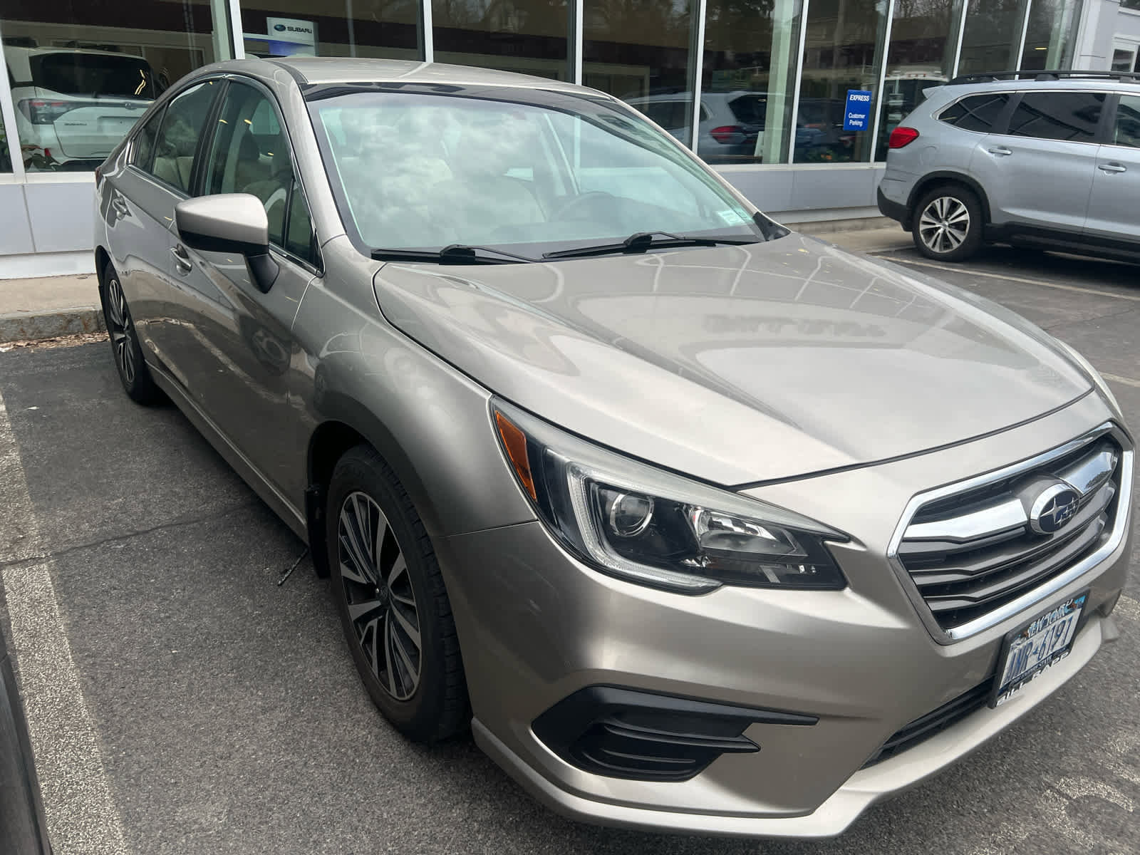 Used 2018 Subaru Legacy 2.5i Premium image 3