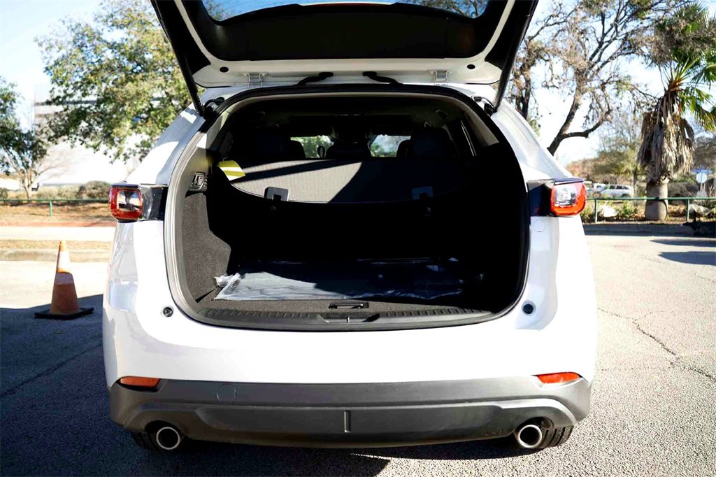 New 2025 MAZDA CX-5 Carbon Edition image 6