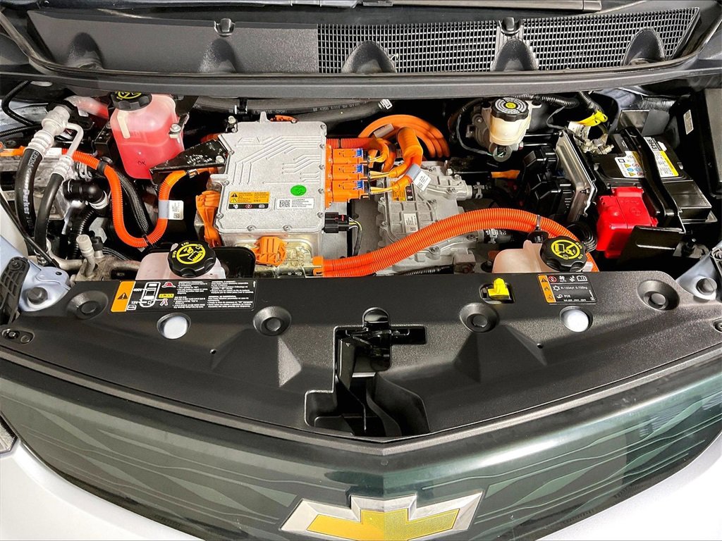 Used 2018 Chevrolet Bolt Premier w/ Driver Confidence II Package image 41