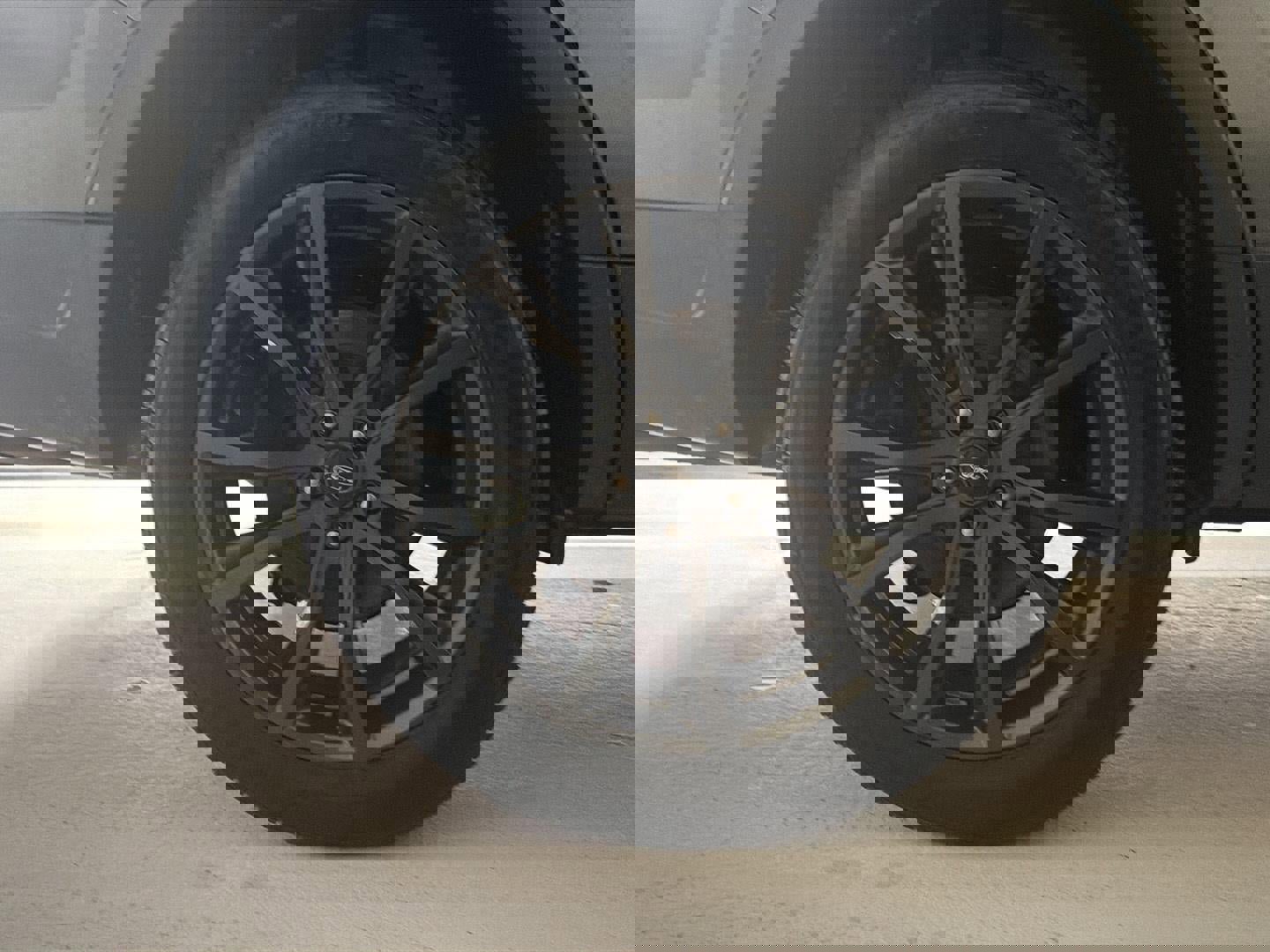 Used 2018 Ford Explorer XLT w/ Equipment Group 202A image 31