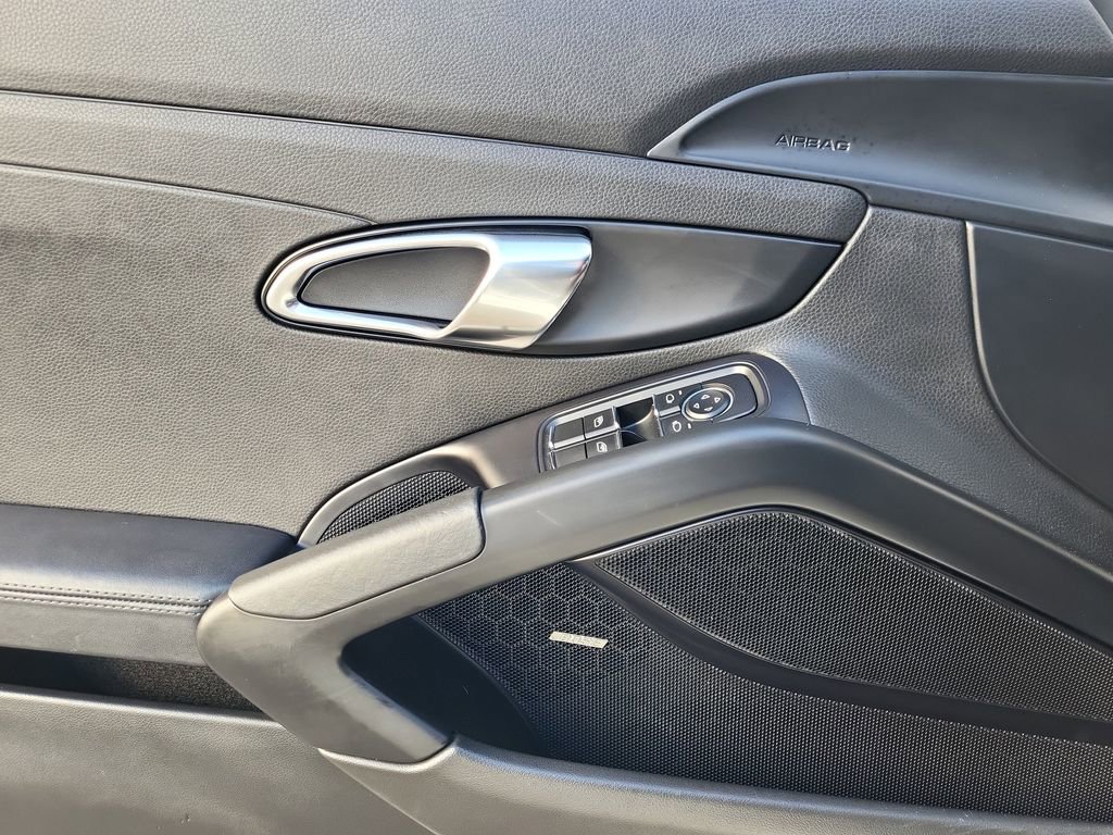 Used 2017 Porsche 718 Cayman S image 10