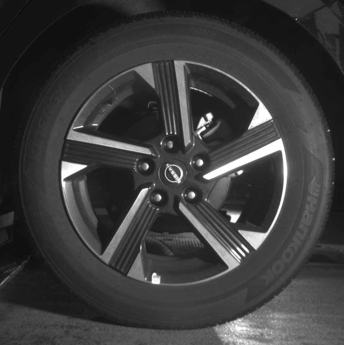 Used 2025 Nissan Sentra SV FWD image 14