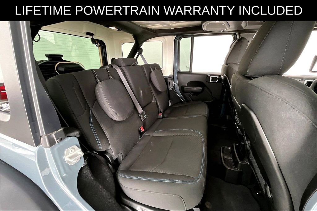 Used 2025 Jeep Wrangler Unlimited Rubicon 4xe image 35