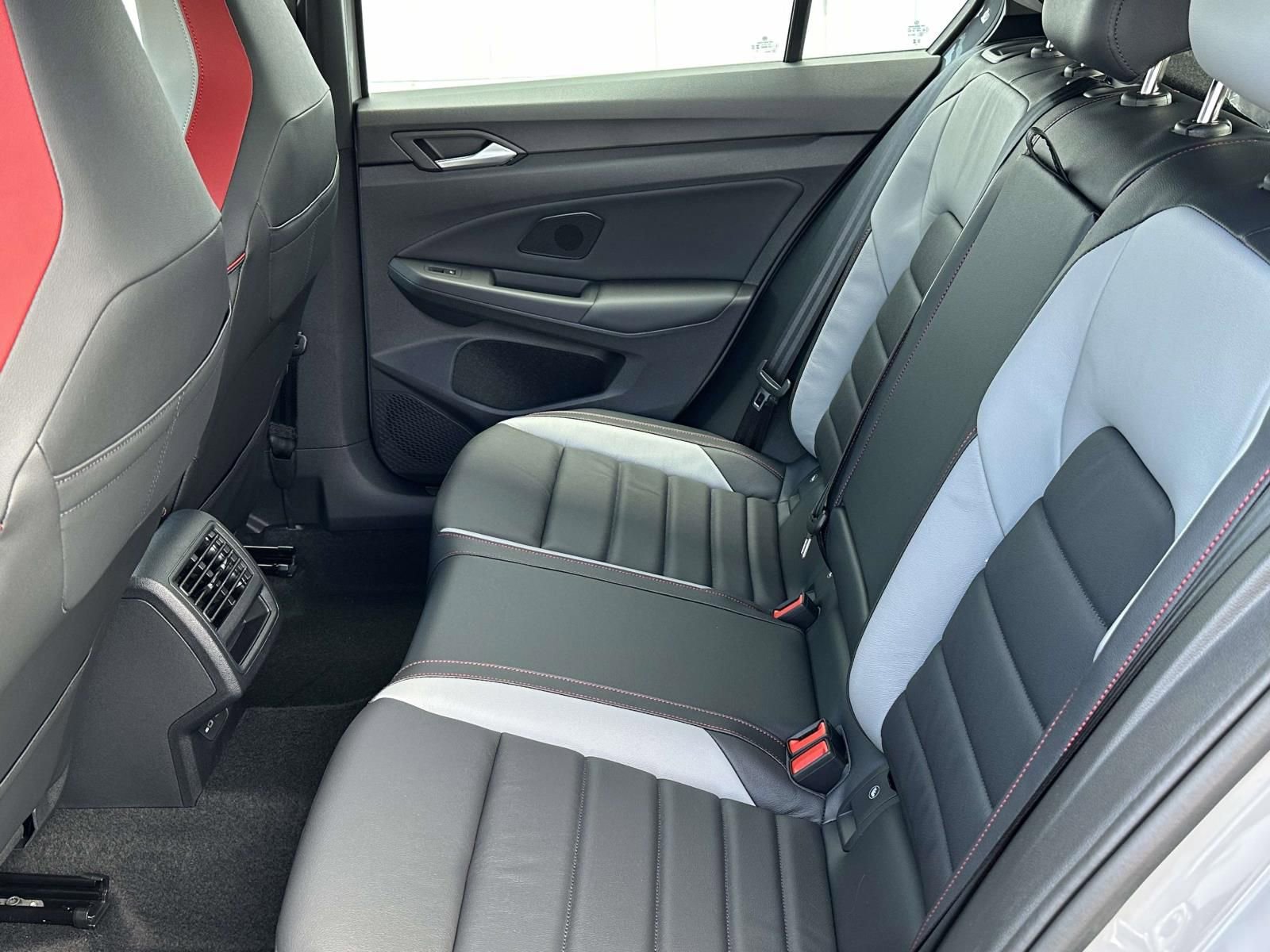 New 2026 Volkswagen GTI SE image 13