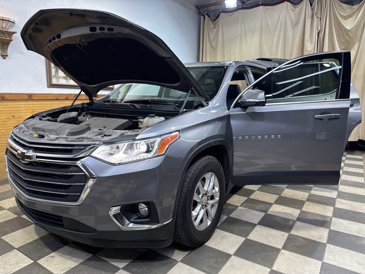 Used 2019 Chevrolet Traverse LT image 10