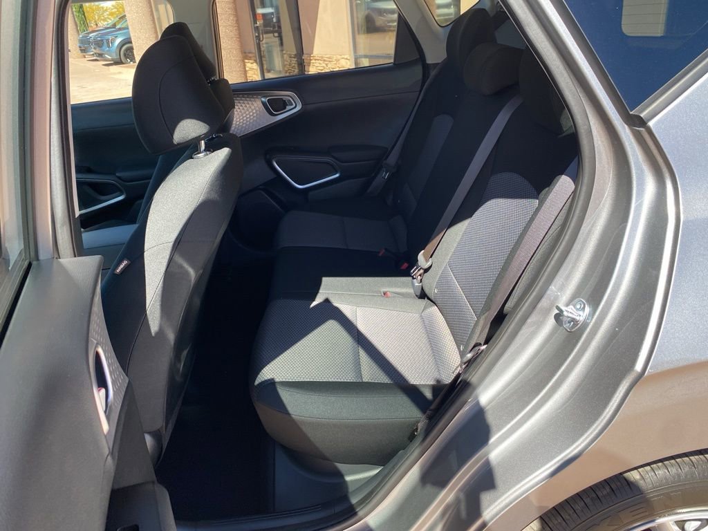 Certified 2025 Kia Soul LX image 14