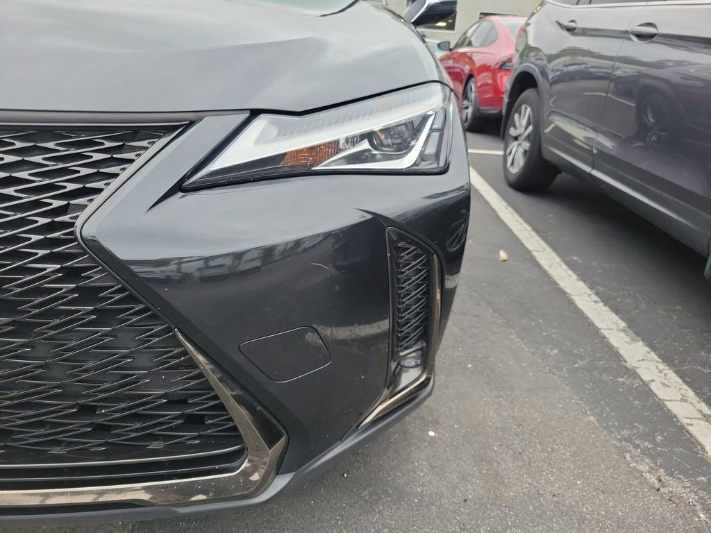 Used 2019 Lexus UX 200 F Sport w/ F Sport Premium Package FWD image 6