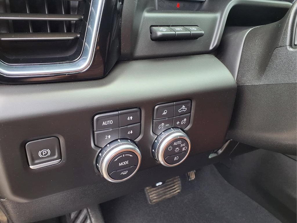 Used 2024 GMC Sierra 2500 Denali Ultimate w/ Max Trailering Package AWD/4WD image 17