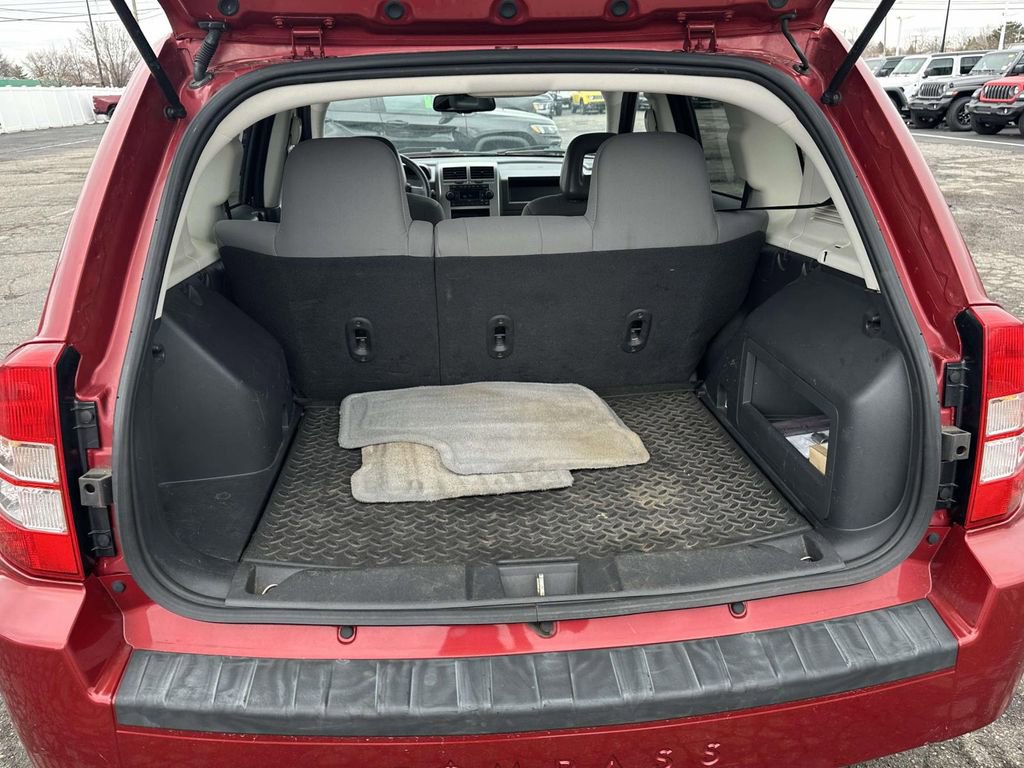 Used 2007 Jeep Compass Sport image 11