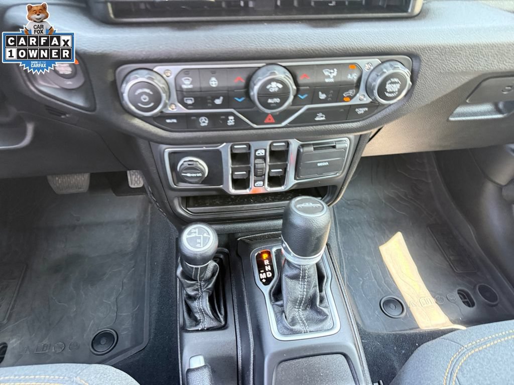Used 2025 Jeep Gladiator Sport AWD/4WD image 14