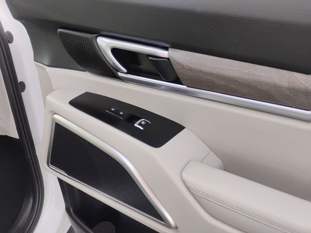 Used 2022 Kia Telluride EX w/ EX Premium Package image 18