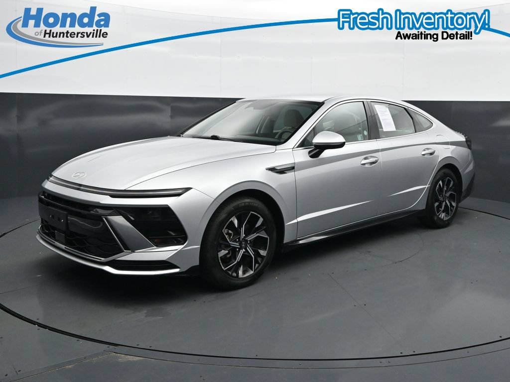 Used 2025 Hyundai Sonata SEL FWD image 4