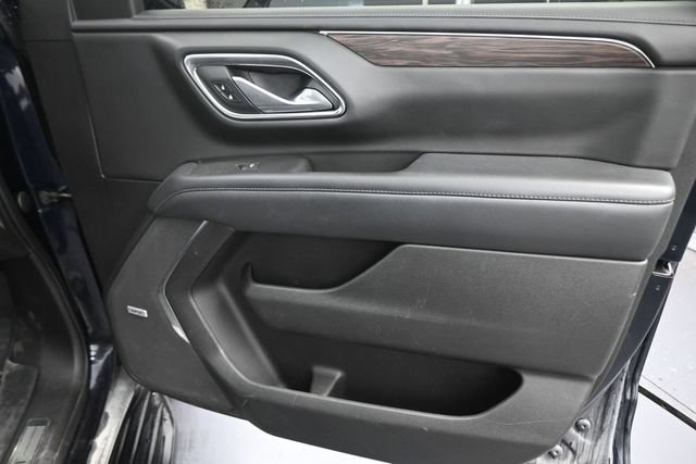 Used 2022 Chevrolet Suburban LT AWD/4WD image 13