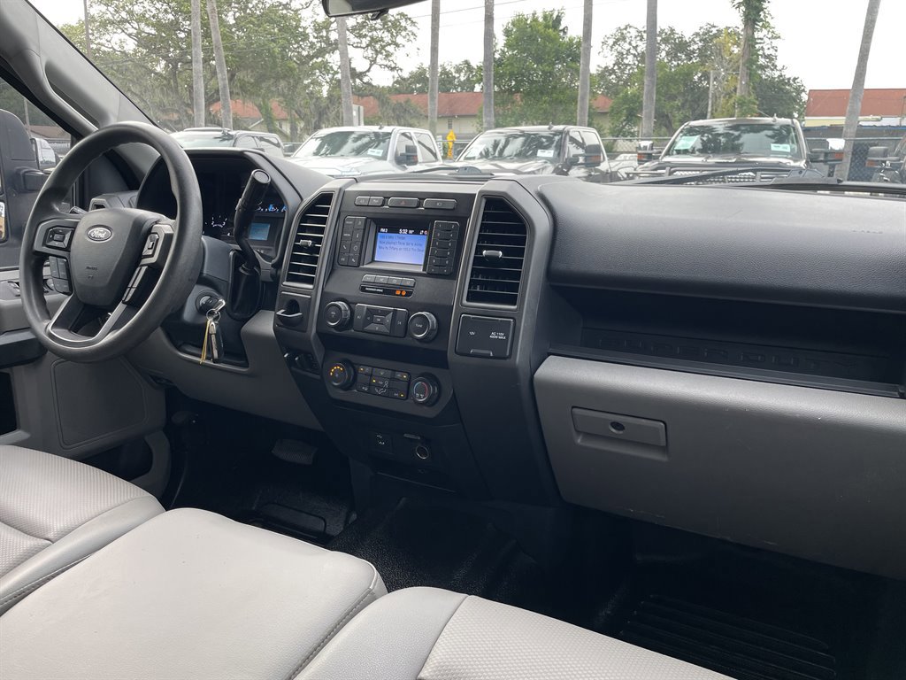 Used 2022 Ford F350 XL w/ Power Equipment Group image 15