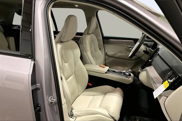 New 2026 Volvo XC90 B6 Ultra w/ Lounge Package image 12