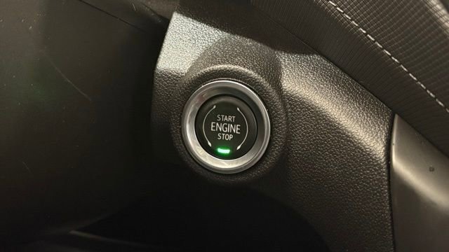 Used 2021 Chevrolet TrailBlazer LT w/ Driver Confidence Package image 39