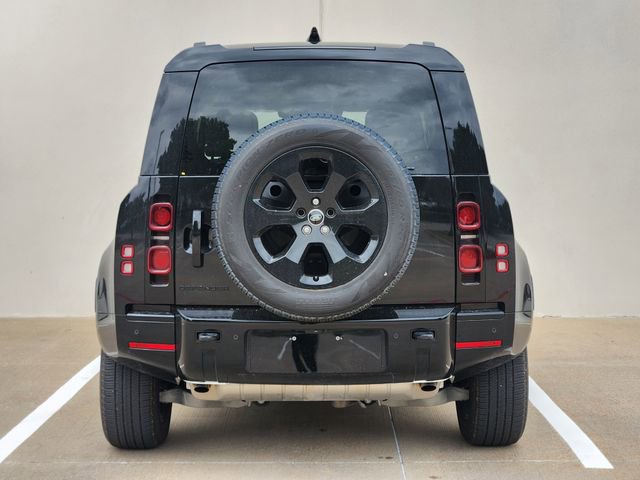 Used 2025 Land Rover Defender 110 X-Dynamic SE image 6