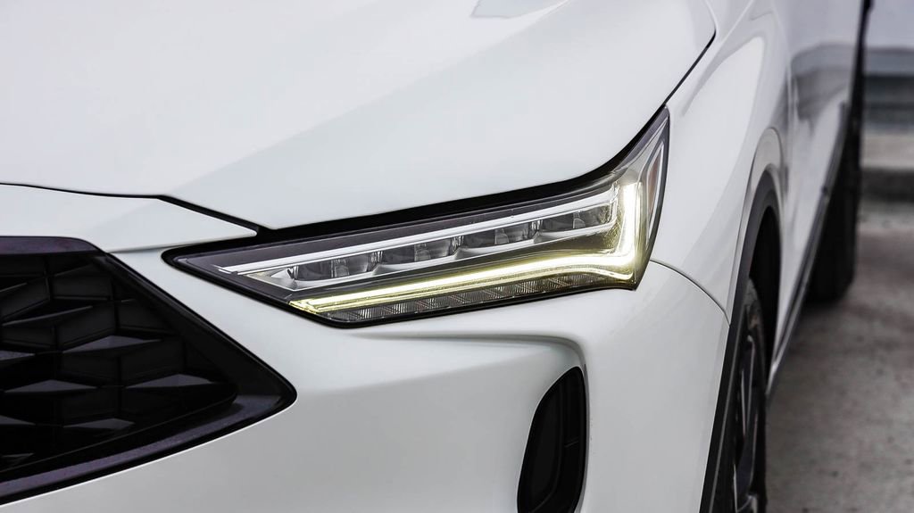 Used 2022 Acura MDX FWD w/ Technology Package image 4