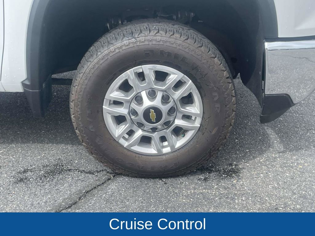 Used 2024 Chevrolet Silverado 2500 LT image 10