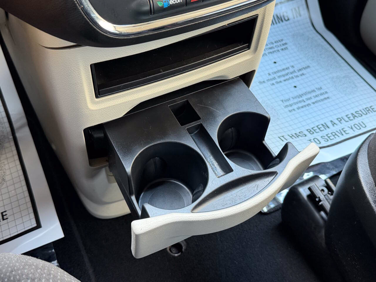 Used 2018 Dodge Grand Caravan SE w/ Power Convenience Group I FWD image 38
